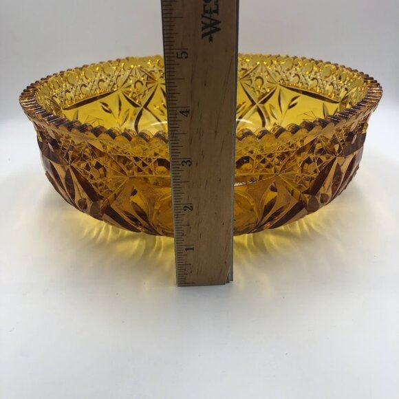 Vintage Amber Yellow Gold Glass Centerpiece Ornate Decorative Bowl Scalloped Rim - Picture 8 of 8